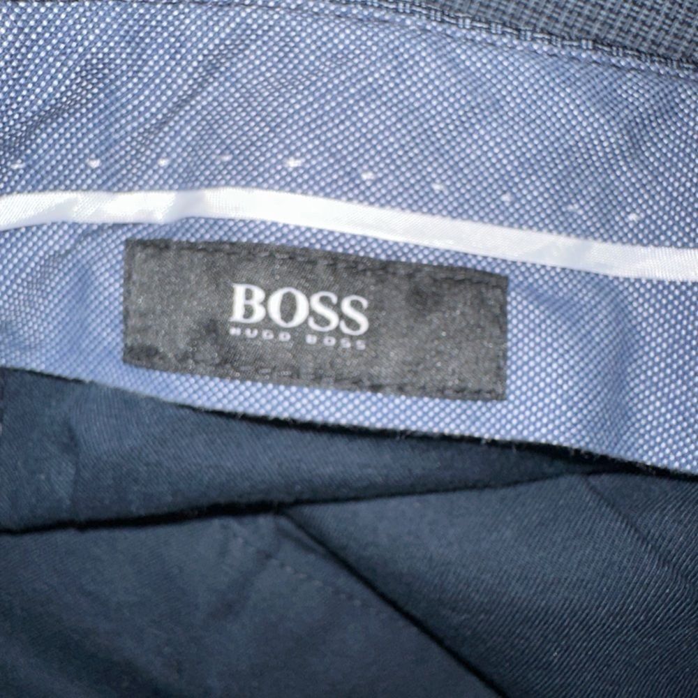 Hugo Boss Never Worn Dress Pant View 3